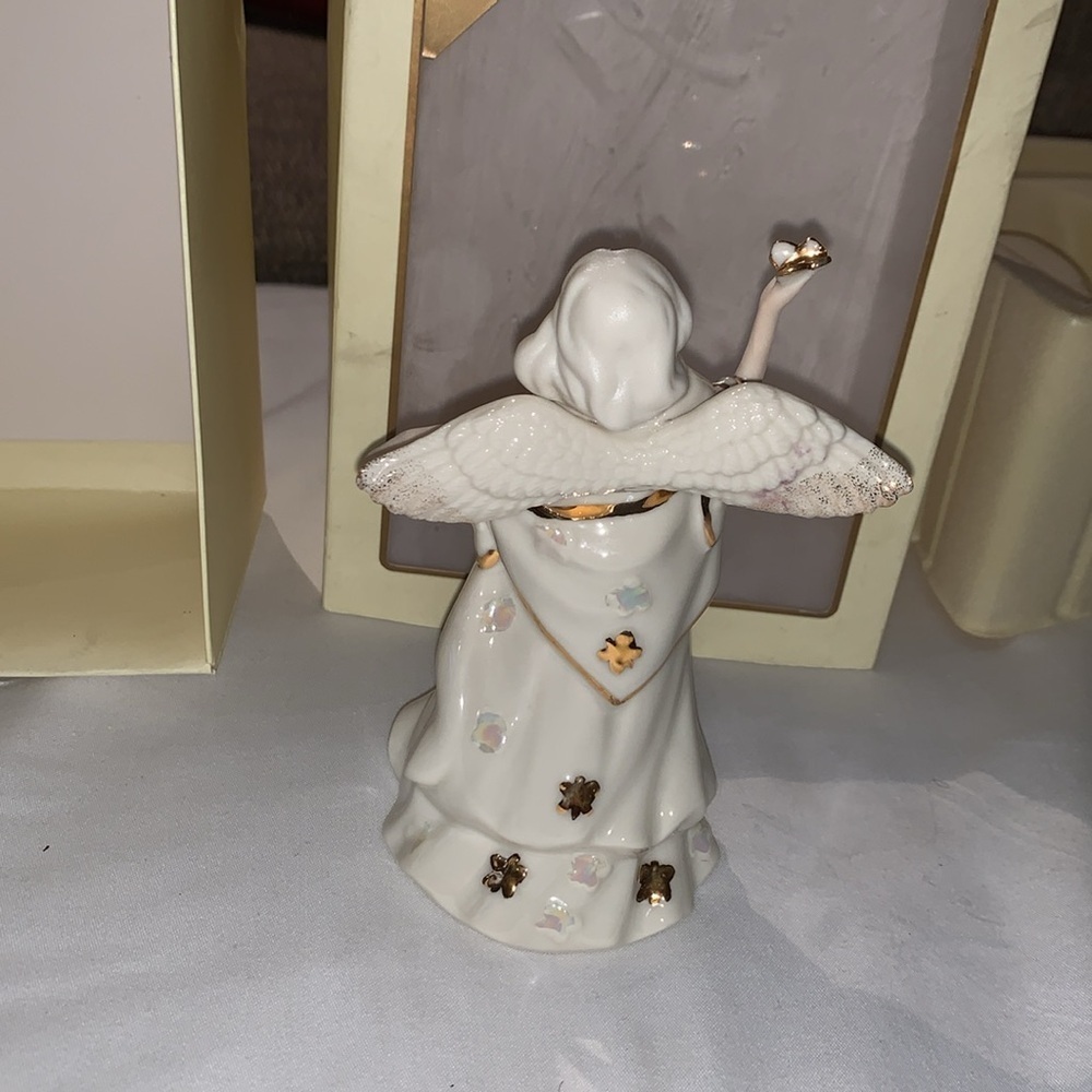 BNWT In Original Box..My Guardian Angel by LENOX Figurine - Picture 3 of 7